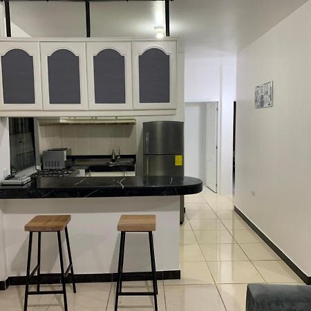 Comfortable 3-Bedroom Apartment, Close To The American Consulate Guayaquil Zewnętrze zdjęcie